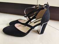 Buty na obcasie Orsay