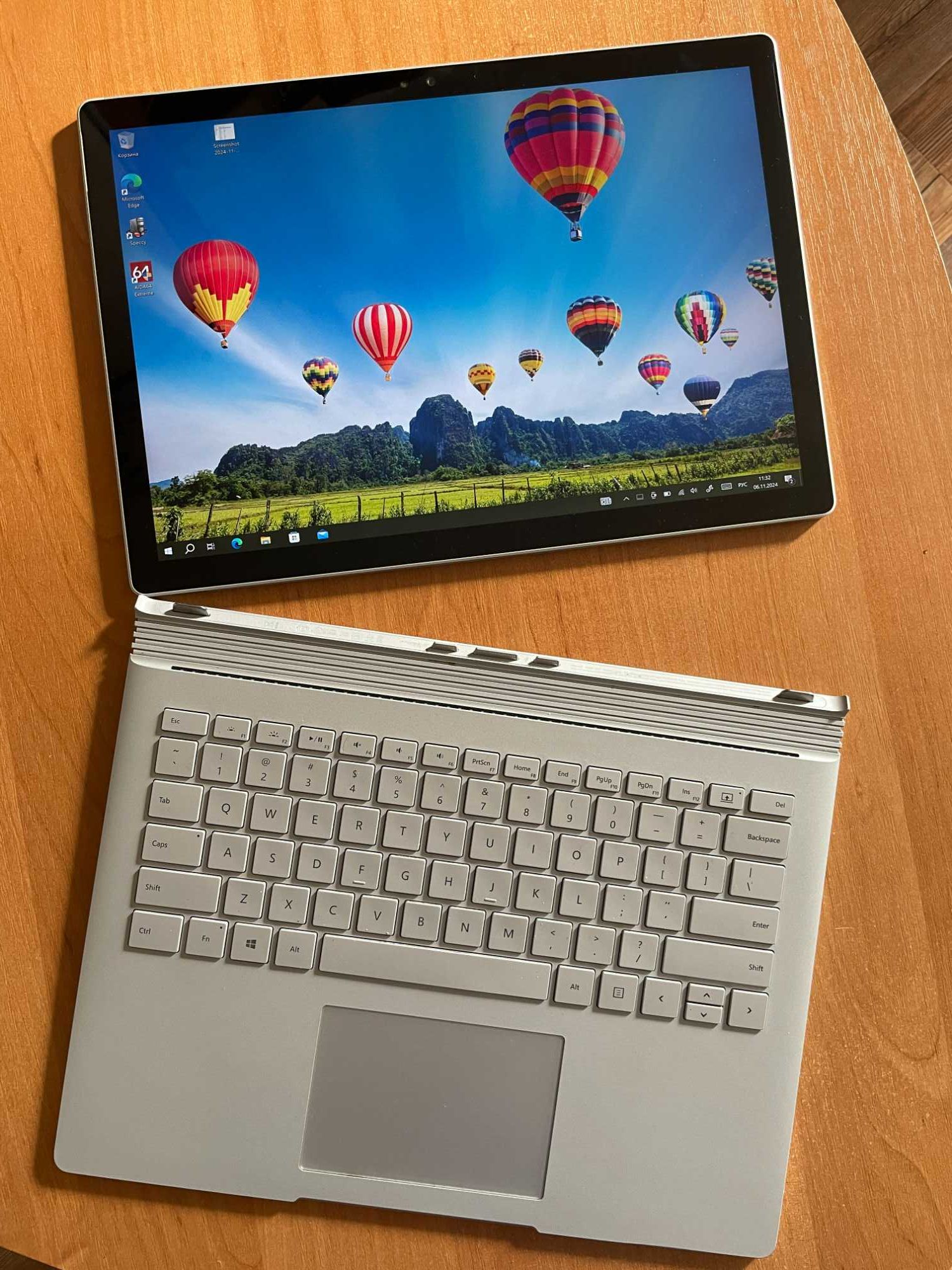 Microsoft Surface book 2. Win 10/ i5/ 8/ 256 Гб.