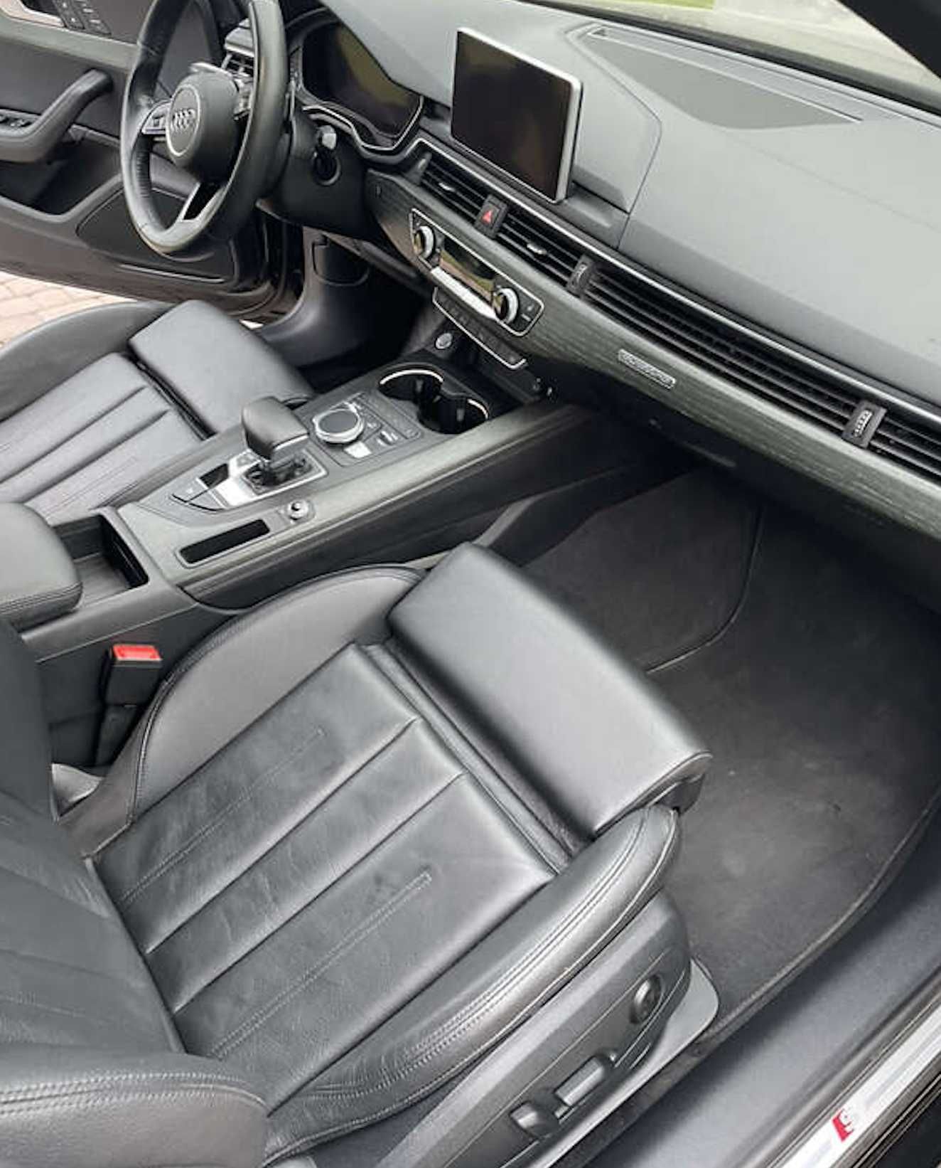 Audi A4 B9 2018 2.0