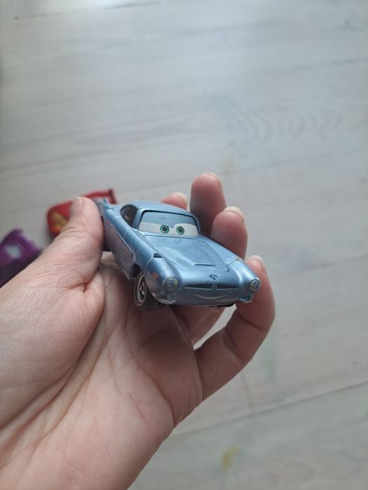 6 aut z filmu zygzak McQueen