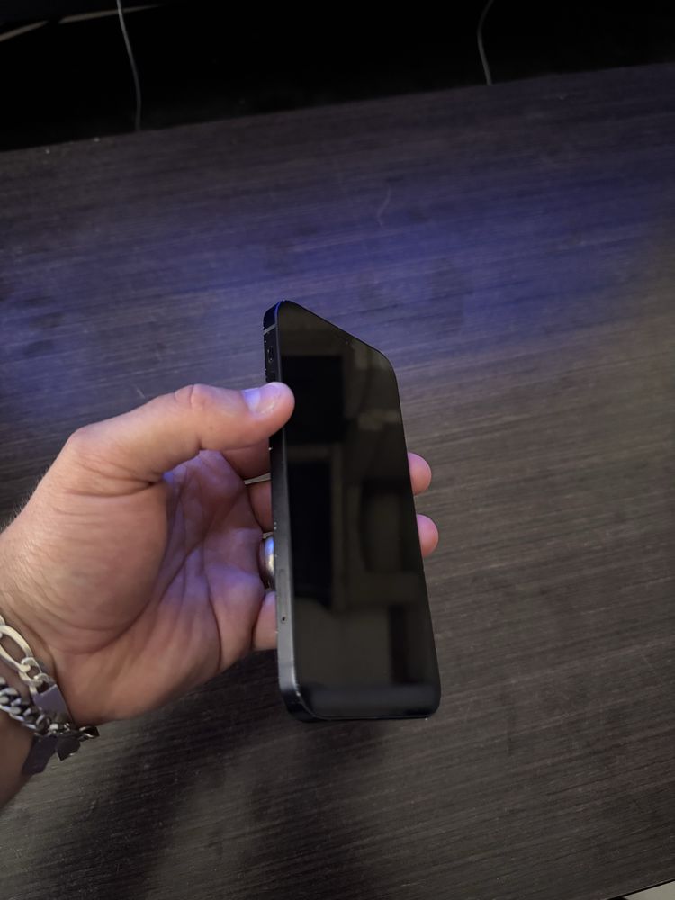 Iphone 12 em otimo estado
