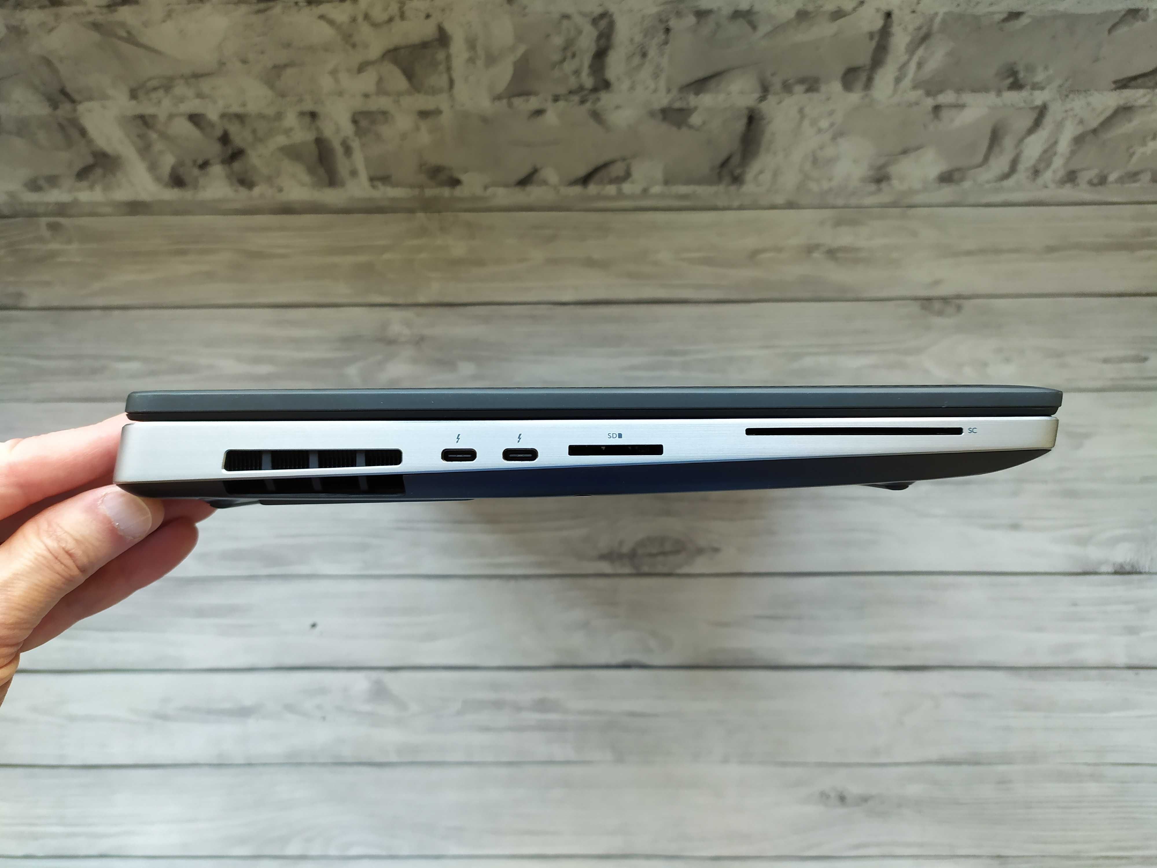 Dell Precision 7540 FHD IPS i5-9400H/32GB/512GB/NVIDIA T2000 4GB