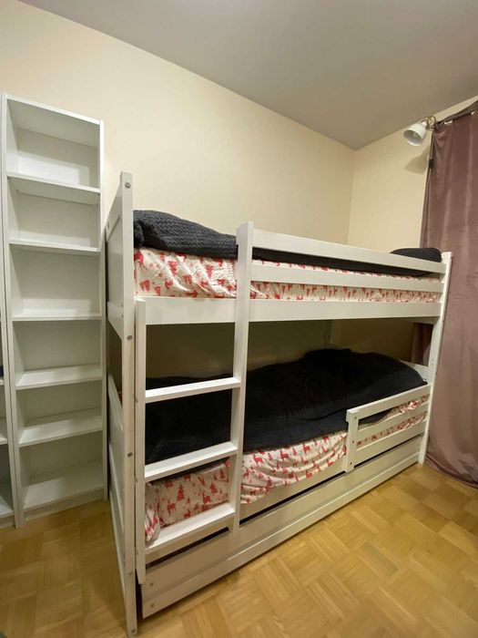 Łóżko piętrowe w stylu IKEA