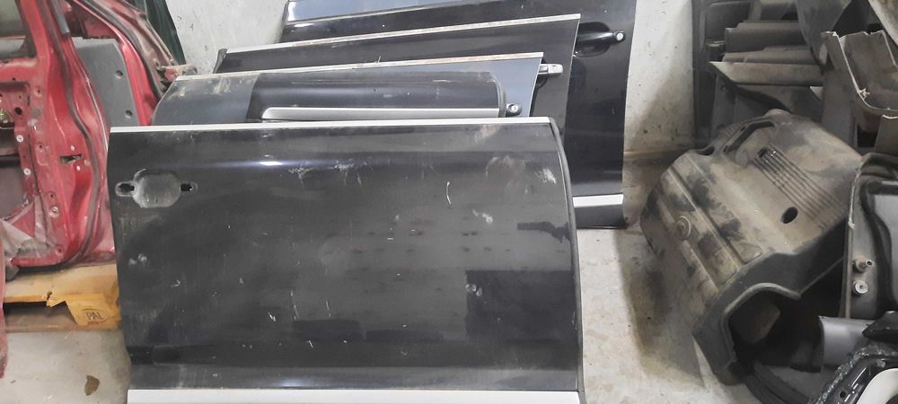 Двері дверь Volkswagen Touareg Туарег 1