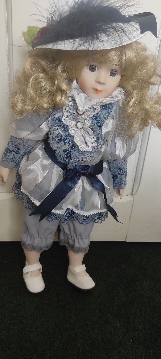 Красивые фарфоровые куклы 40 см