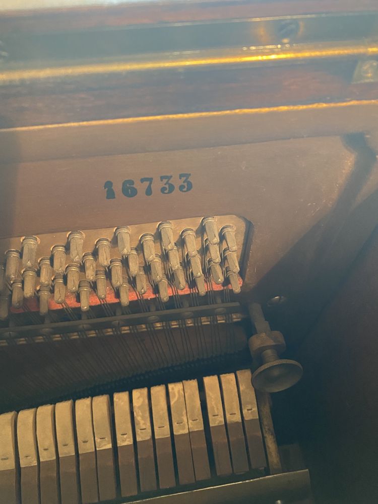 Старинное немецкое пианино Niendorf