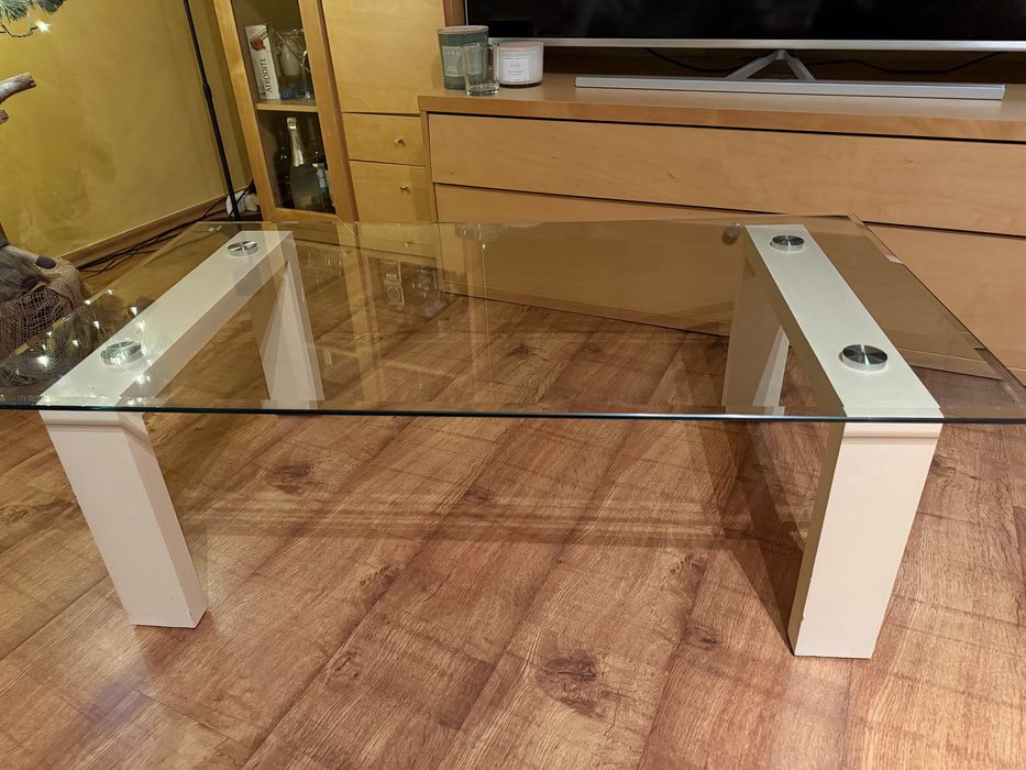Szklany stół ..Stan idealny