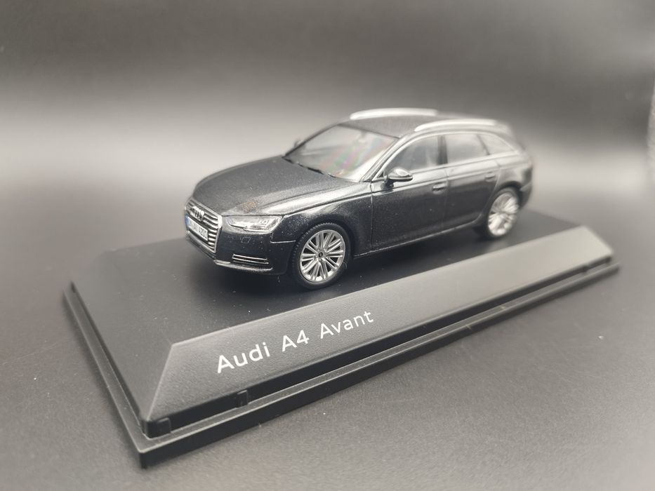 1:43 Spark  Audi A4 Avant (2015) model