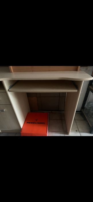 Biurko do pracy lub nauki