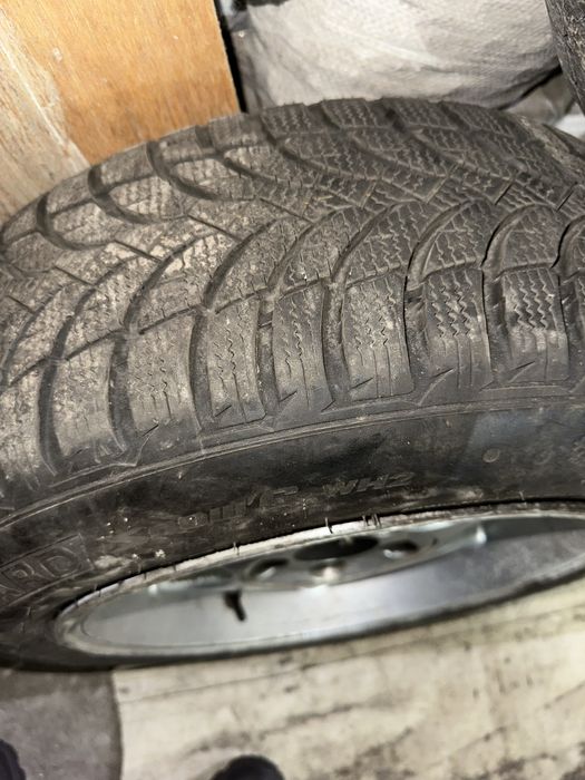 Продам диски FOMB 5/120 с резиной 205/55/16 на бмв