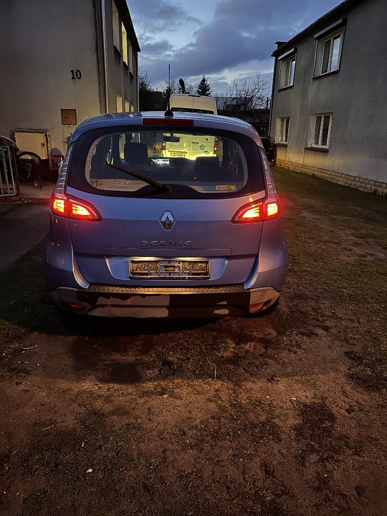 Renault Scenic lift 2012 1.6 benzyna Gaz