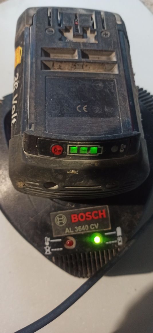 Bosch ładowarka Aku