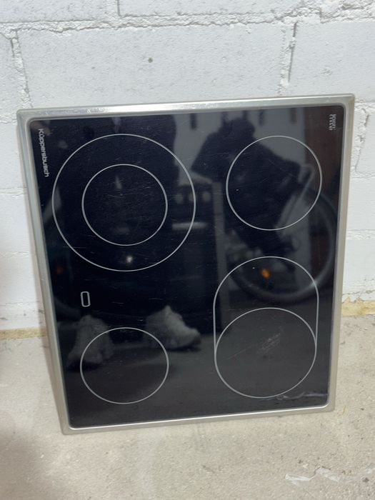 Piekarnik pod zabudowe wraz z indukcja do kompletu