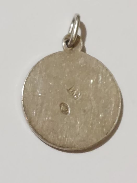 Srebrny stary wisiorek Rytosztuka znak zodiaku baran