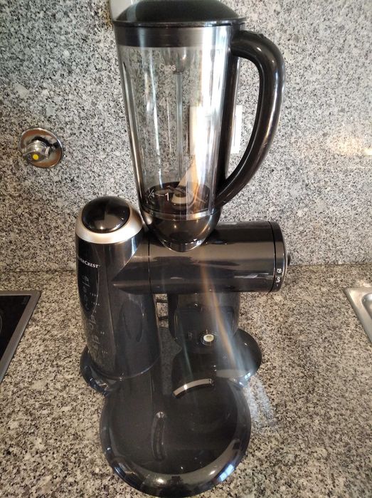 Robô de cozinha Silvercrest KH 701 para reparação / peças