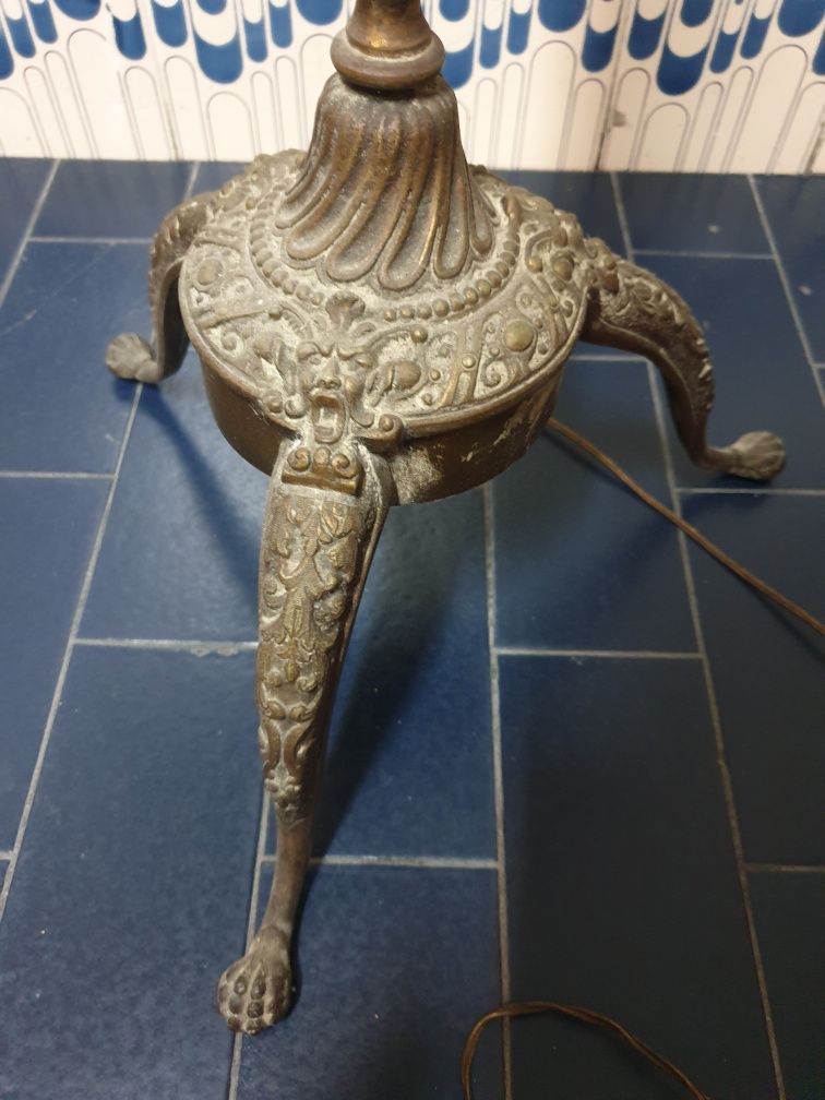 Candeeiro antigo todo em latão