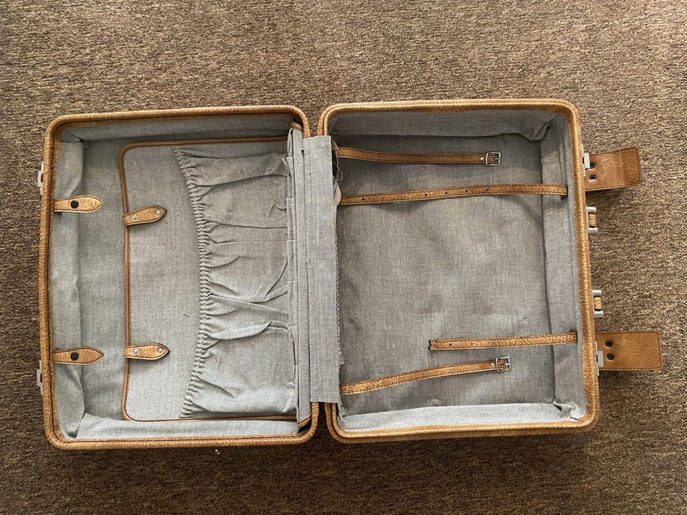Skórzana walizka retro vintage