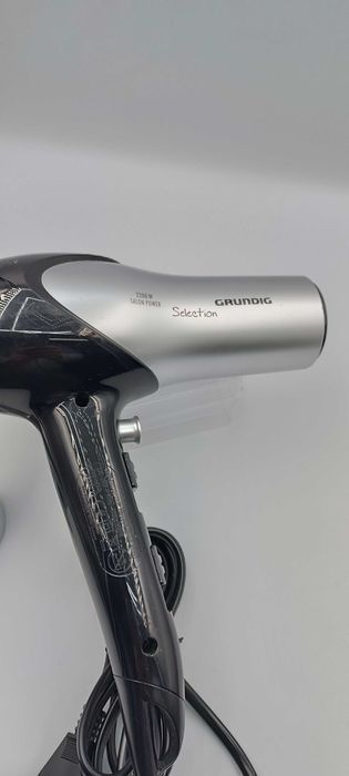 Suszarka do włosów Grundig HD 6080 jonizacja