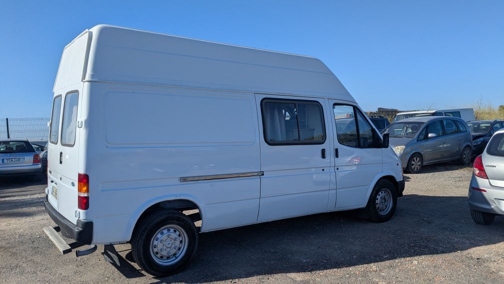 Campervan Ford transit legalizada