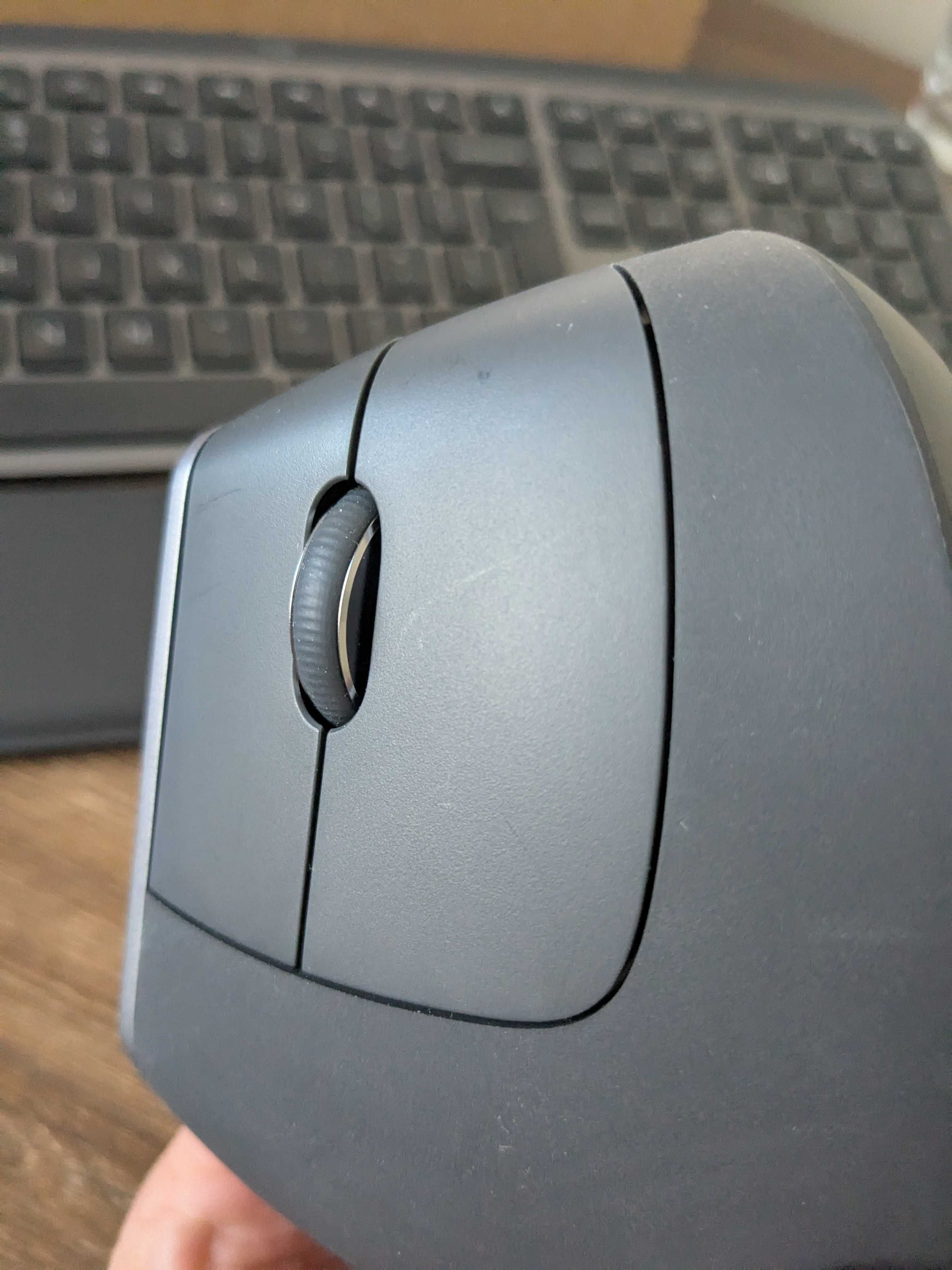 Logitech MX Vertical Ergonomic. Stan idealny.