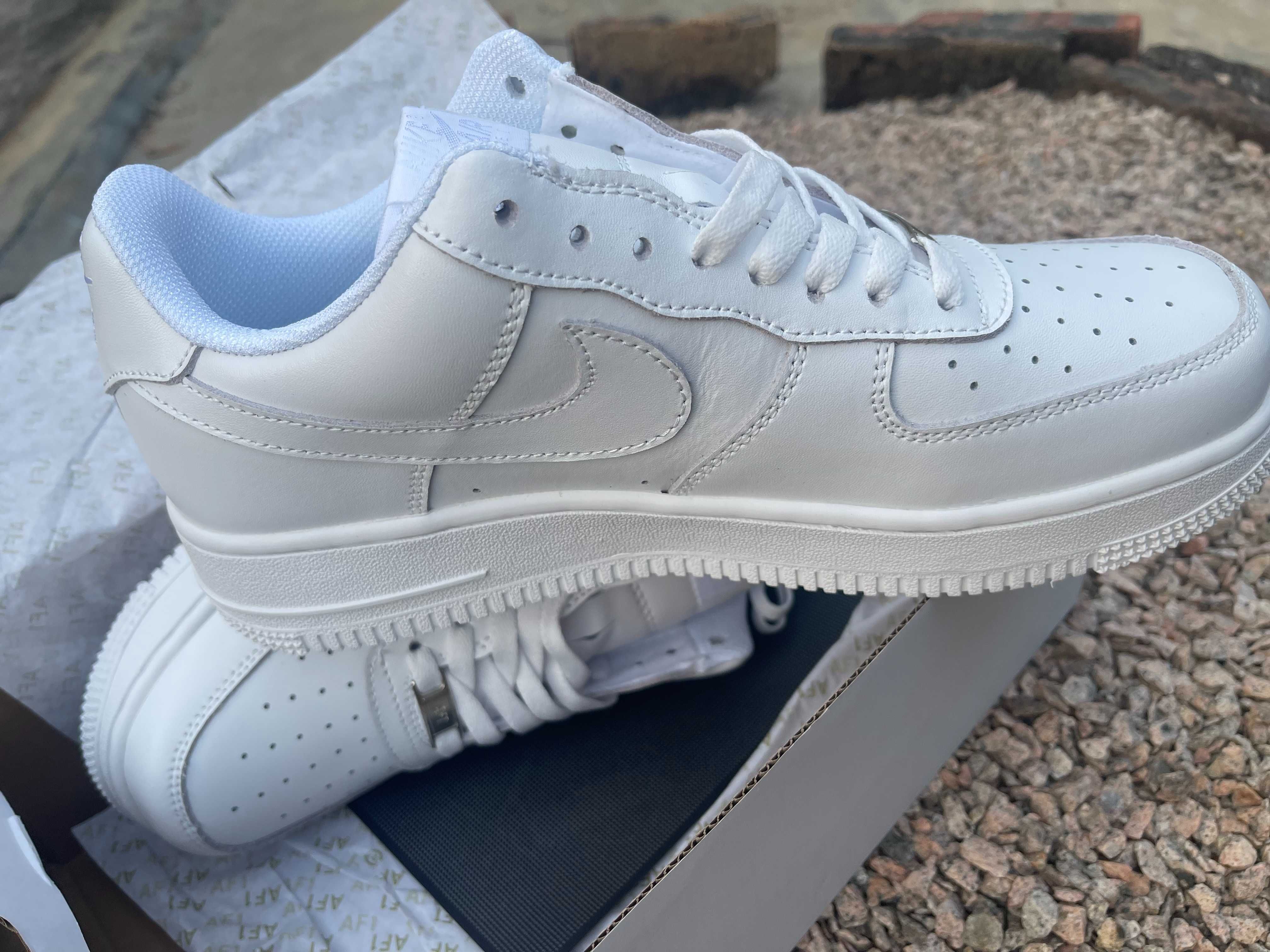 Nike Air Force 1 Low White R.43