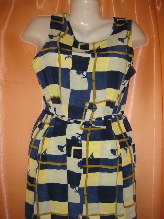 Приємний зручний приталений довгий сарафан сукня плаття 16UK/42Eurо