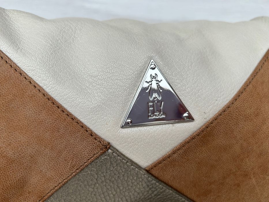 Mala pele FLY London