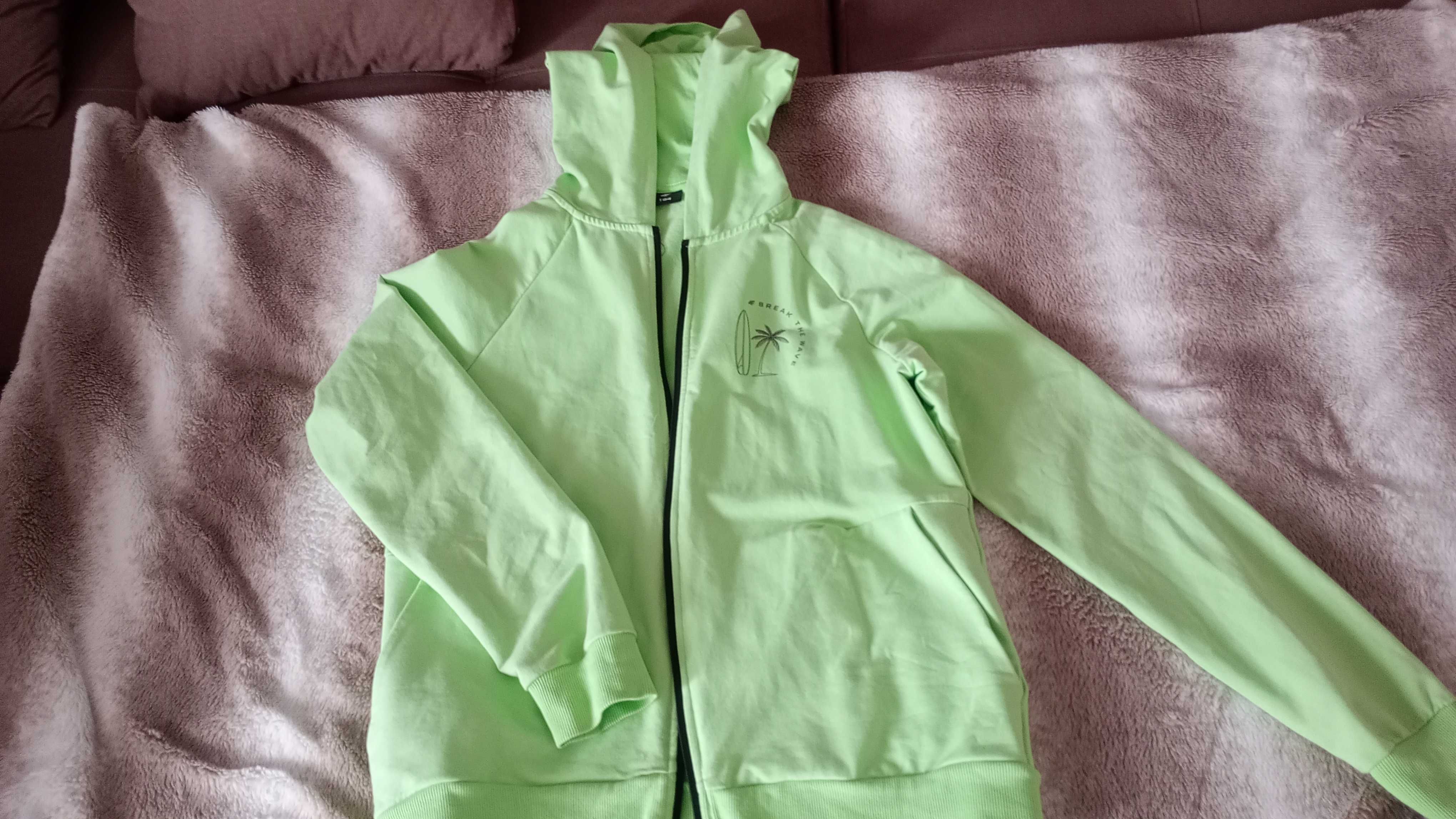 Bluza praktycznie nowa firmowa