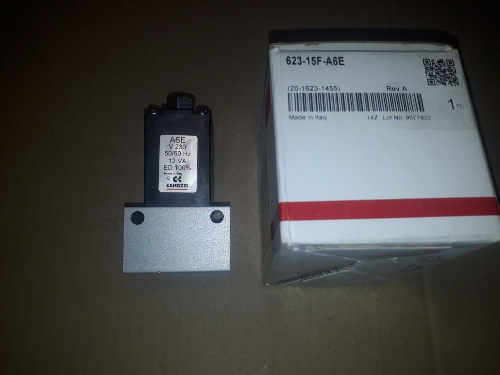 Пневмораспределитель CAMOZZI 623-15F-A6E