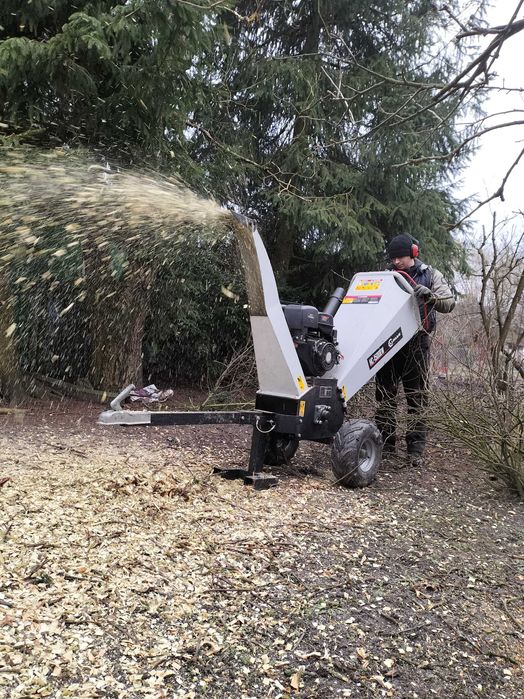 Koszenie działek wykaszanie  przycinki wycinki Warszawa okolice