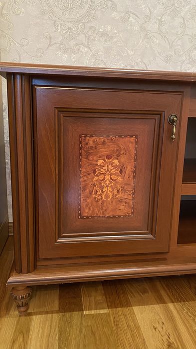 Тумба комод під телевізор