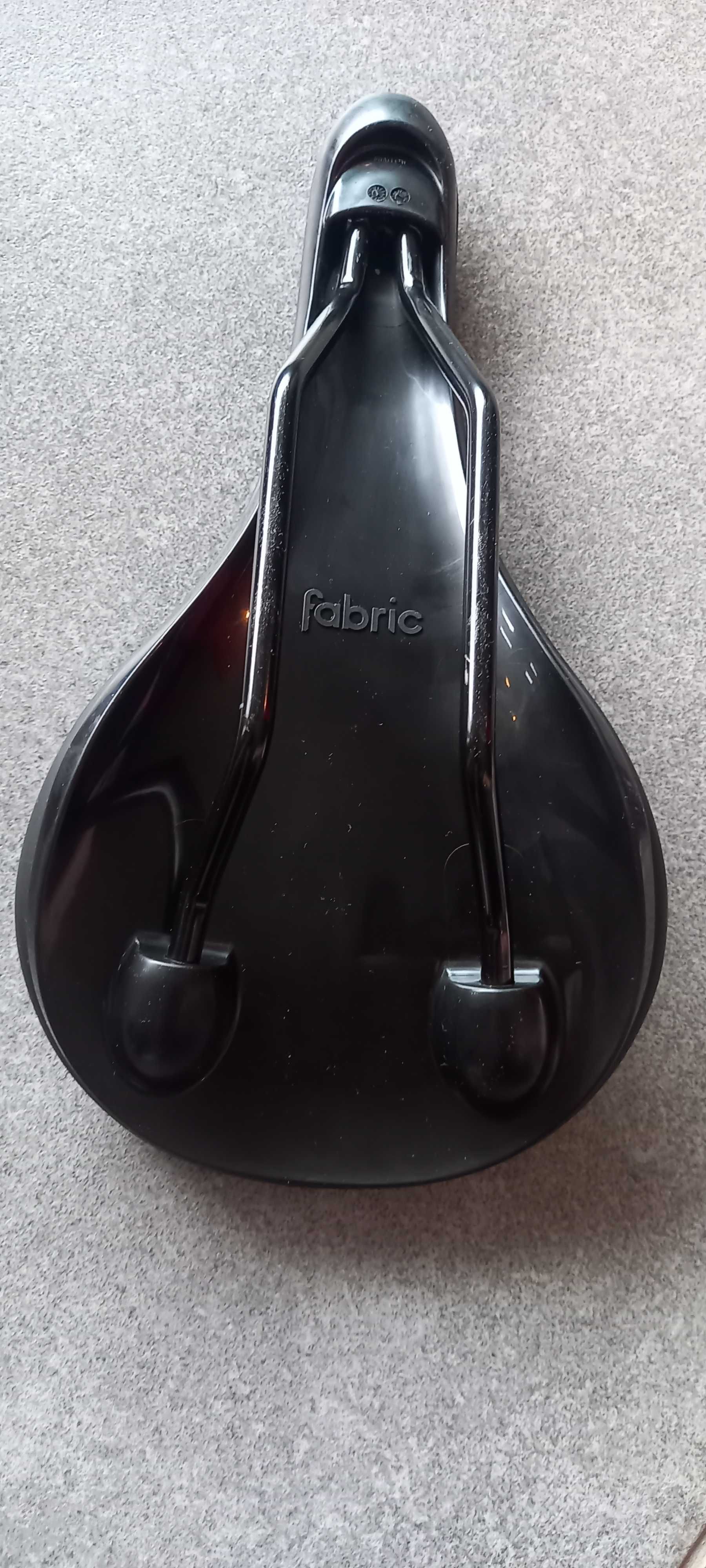 Siodełko Fabric Scoop Shallow Sport