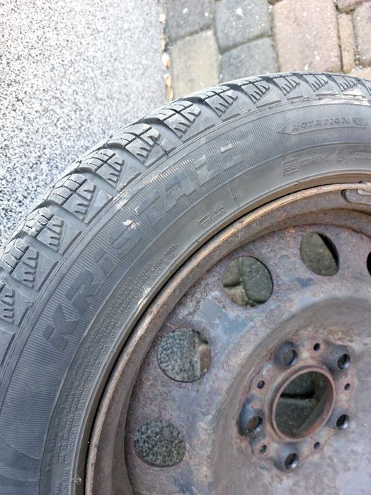 Sprzedam komplet kol zimowych do B MW