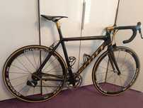 Rower szosowy Scott wersja custom full carbon - waga 6 kg