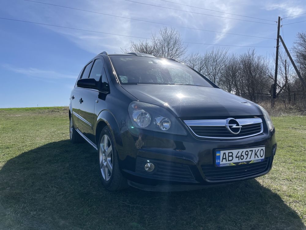 Продам Opel Zafira B