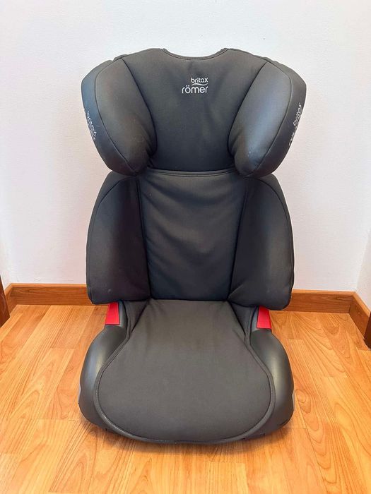 Vendo cadeira auto BRITAX-ROMER Adventure (usada) em estado boa.