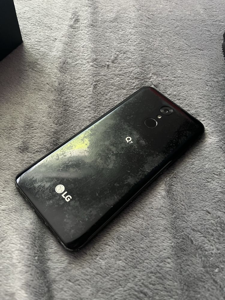LG Q7 czarny uzywany