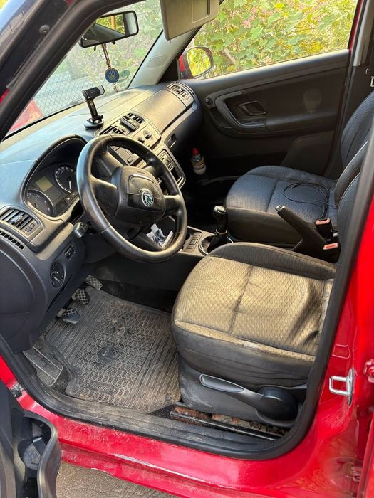 Продам Skoda Fabia 2011 року 1.4 газ / бензин (універсал)