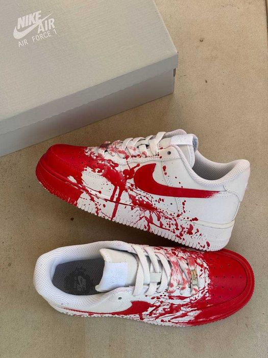 Жіночі кросівки Nіке Air Force 1 ‘Custom Blood білий з червоним nkaf10
