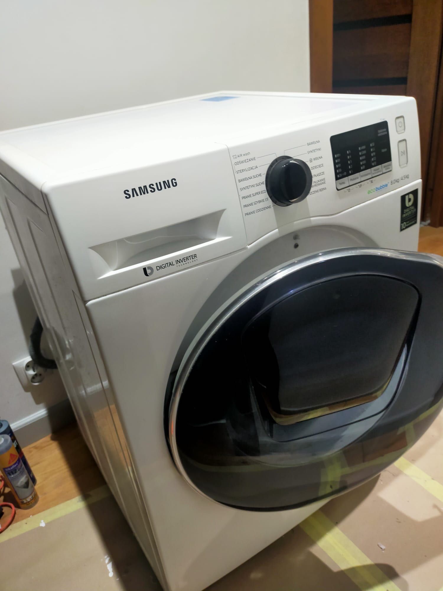 Pralko - suszarka Samsung Add Wash Eco Bubble, model WD80K5A10OW