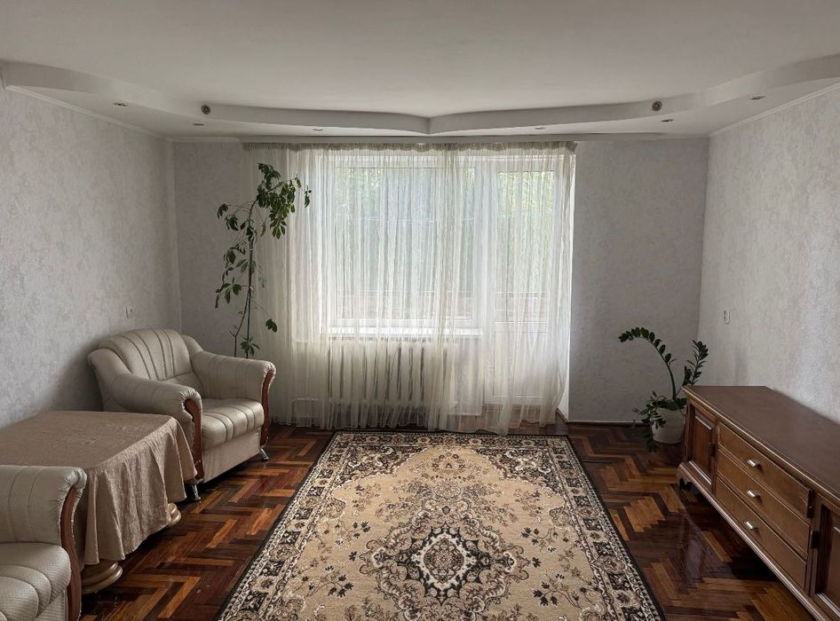 Здам 4-кім квартиру по вул.Володимирська