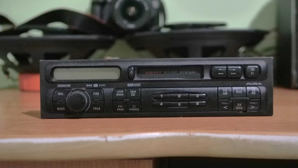 Seat Toledo Leon radio aura z kodem