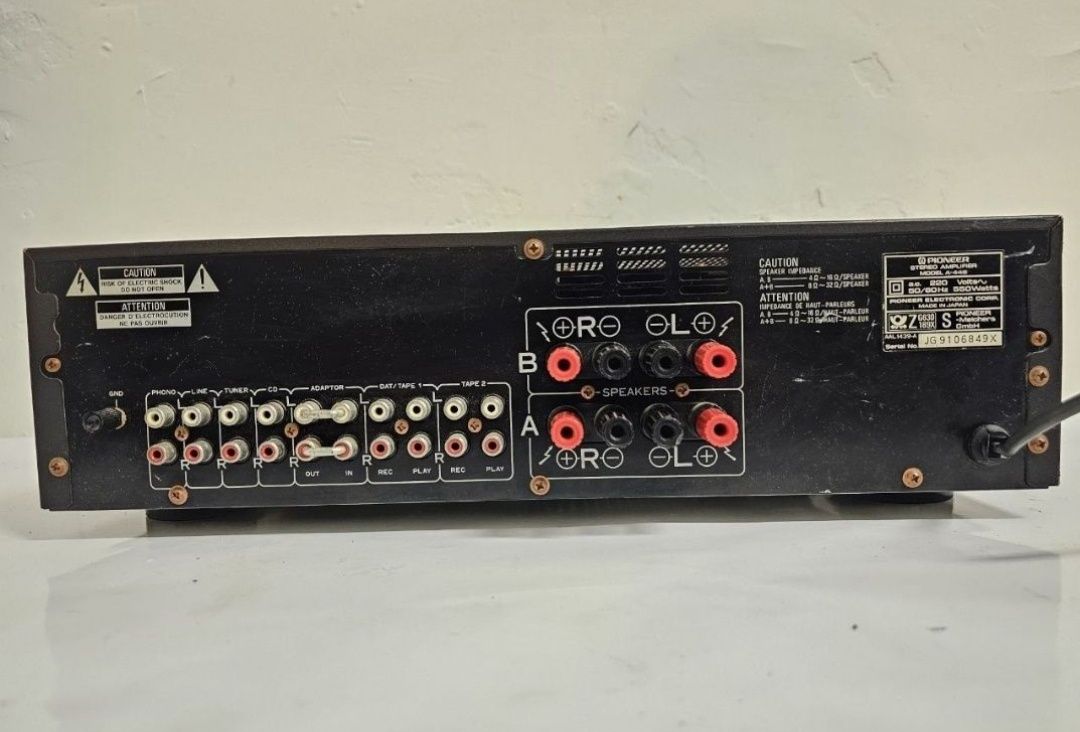 Wzmacniacz Pioneer A-445, 2*100 w