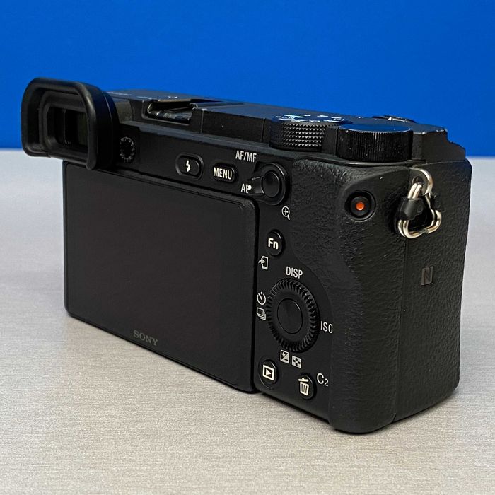 Sony Alpha A6400 (Corpo) - 24.2MP