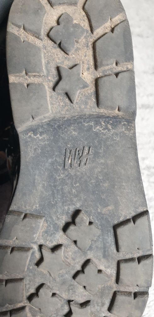 Lakierki glany buty wysokie botki trzewiki H&M
