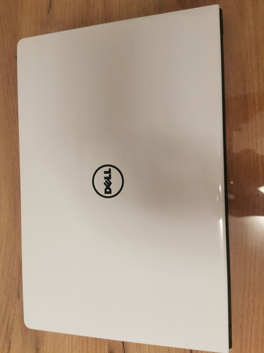 Laptop Dell Inspiron 5558 + podkladka pod laptopa