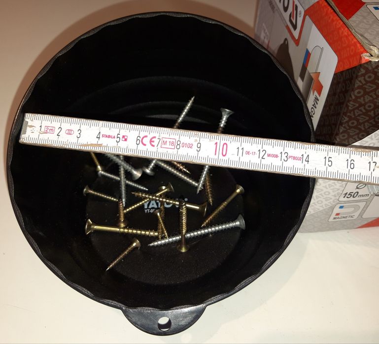 Miska magnetyczna Yato YT-08305 miseczka na śrubki organizer Tesla