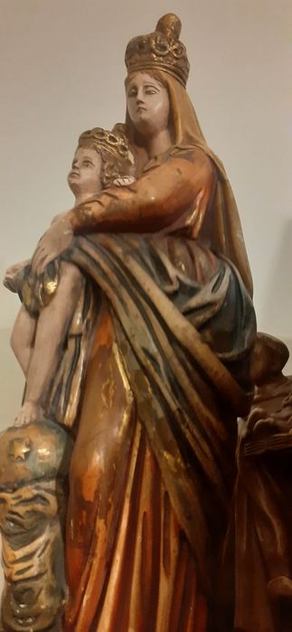 Imagem de Nossa Senhora com o menino