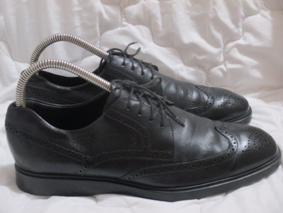 Туфли. Броги. Кроссовки перфорированые Tods р.43 Италия Оригинал