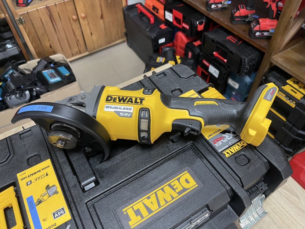 Dewalt DCG418 / безщіткова болгарка Девольт 125 мм